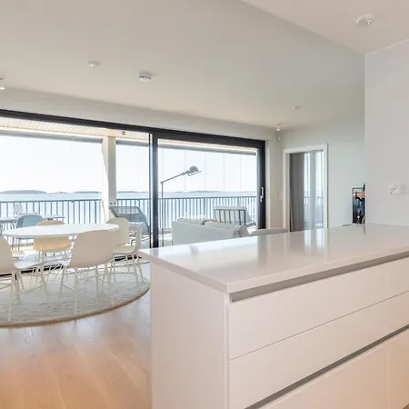 C33 Two Bedroom Iii Floor Hanko